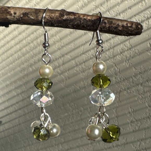 Handmade Sterling Silver Earrings W/ Freshwater Pearls & Green Multifaceted Crys - Picture 6 of 12